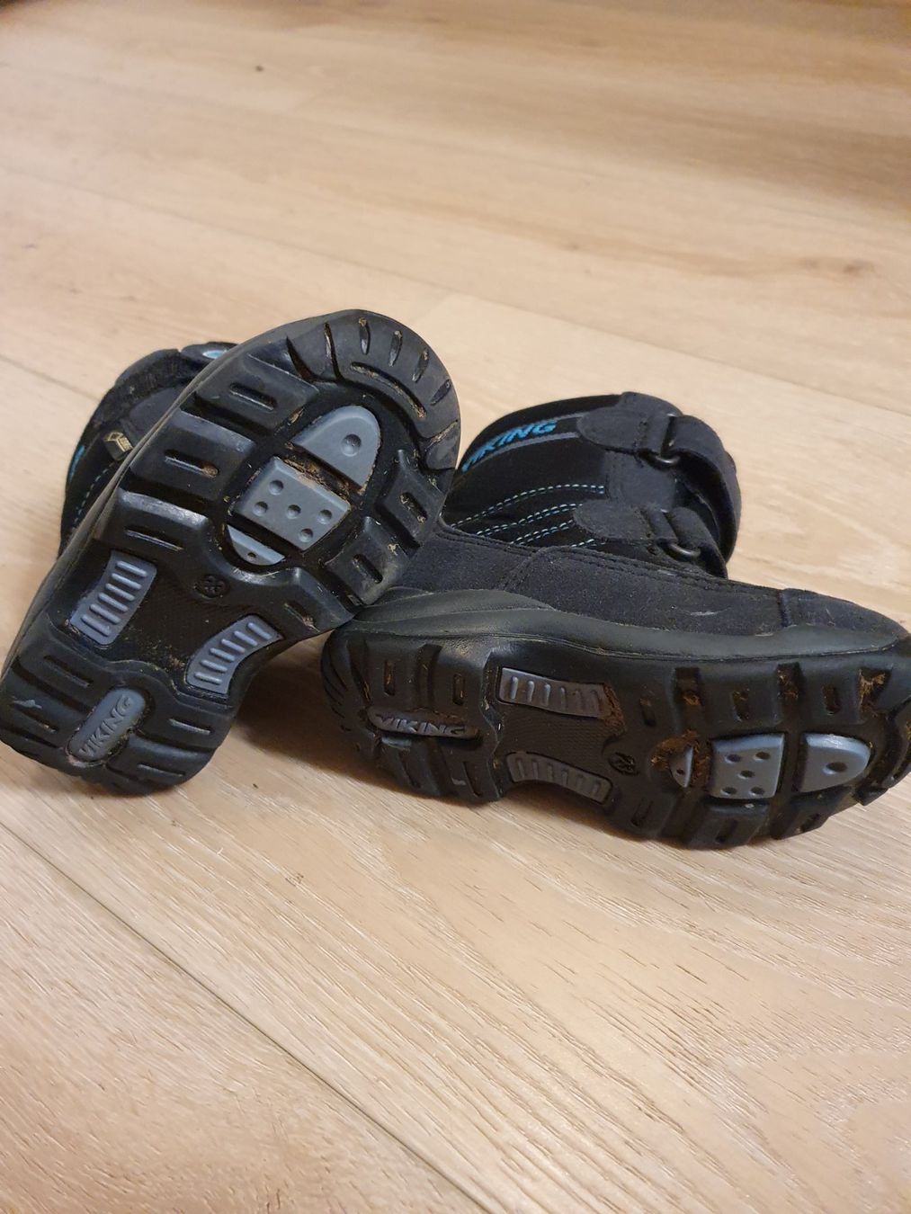 Viking Schuhe für Jungen: Viking Gore Tex Stiefel Gr. 23 – Gebraucht aus Luzern von ann_9hlh 1