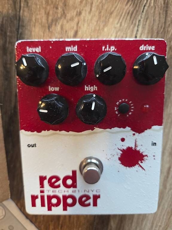 Strumenti musicali: Fuzz - disto basse Red Ripper – Usato da Chamoson venduto da zombie1664