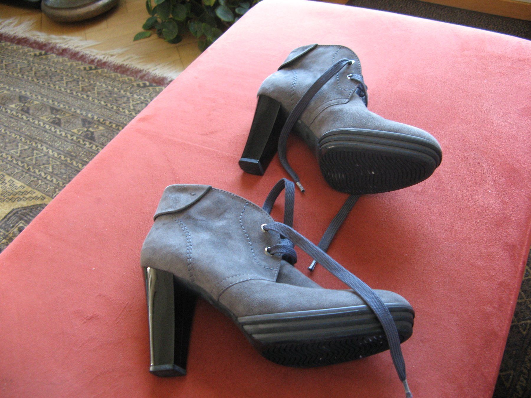 Hogan Chaussures femmes: Stiefeletten grau Gr. 40 Hogan – D'occasion à Zürich par apil 7