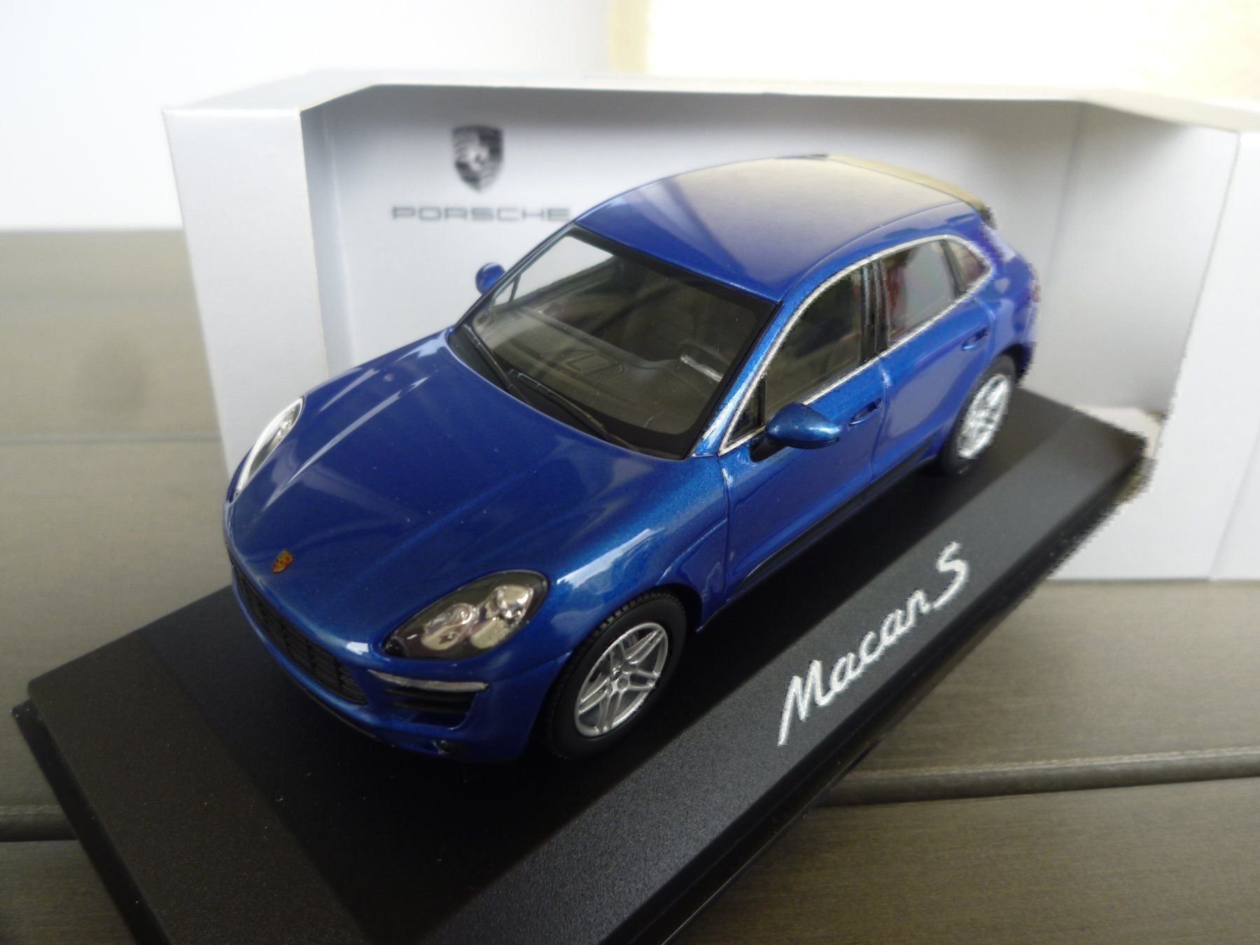 Minichamps Modellini d'auto: Porsche Macan S – Nuovo e nell'imballaggio originale da Flawil venduto da Imperiosud 1