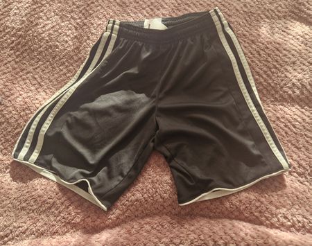Adidas Shorts, Gr. 140, Schwarz, Top Zustand 