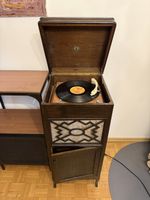 Antikes Grammofon /Schallplattenspieler, funktioniert!