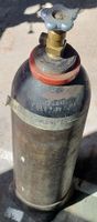 Gasflasche Eigentum mit Ventil gebraucht