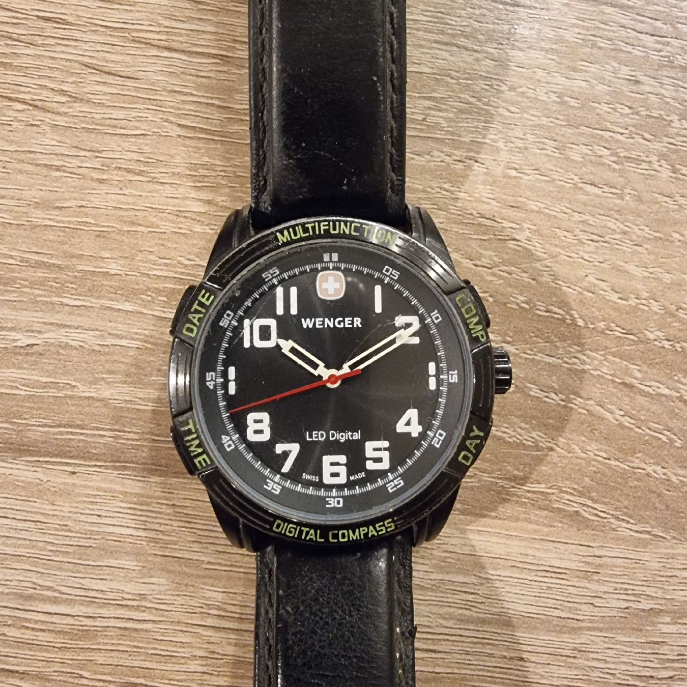 Wenger Uhren: Montre Wenger Nomad LED – Gebraucht aus Chessel von Helder77