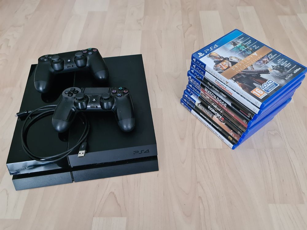 Playstation 4 gebraucht mit 2 Controller + 10 Spiele Kaufen auf Ricardo