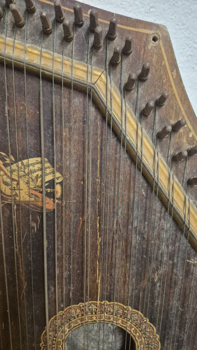 Strumenti musicali: Zither – Usato da Winterthur venduto da cbe_5ph7 4