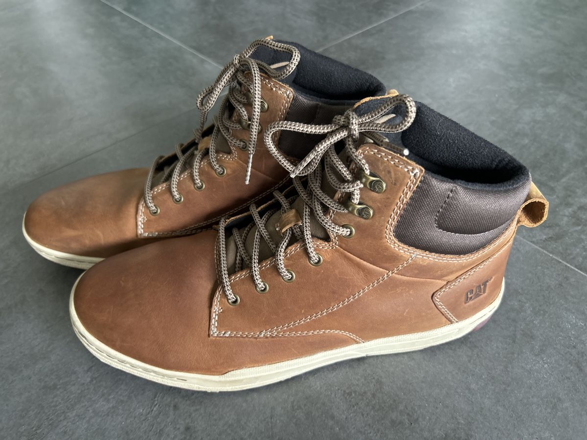 Caterpillar Scarpe da uomo: Chaussures CAT 46 – Usato da Yens venduto da Chriis