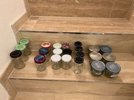 Konfituere-Glaeser, leere Glaser, Einmachglaeser, 22 Stueck