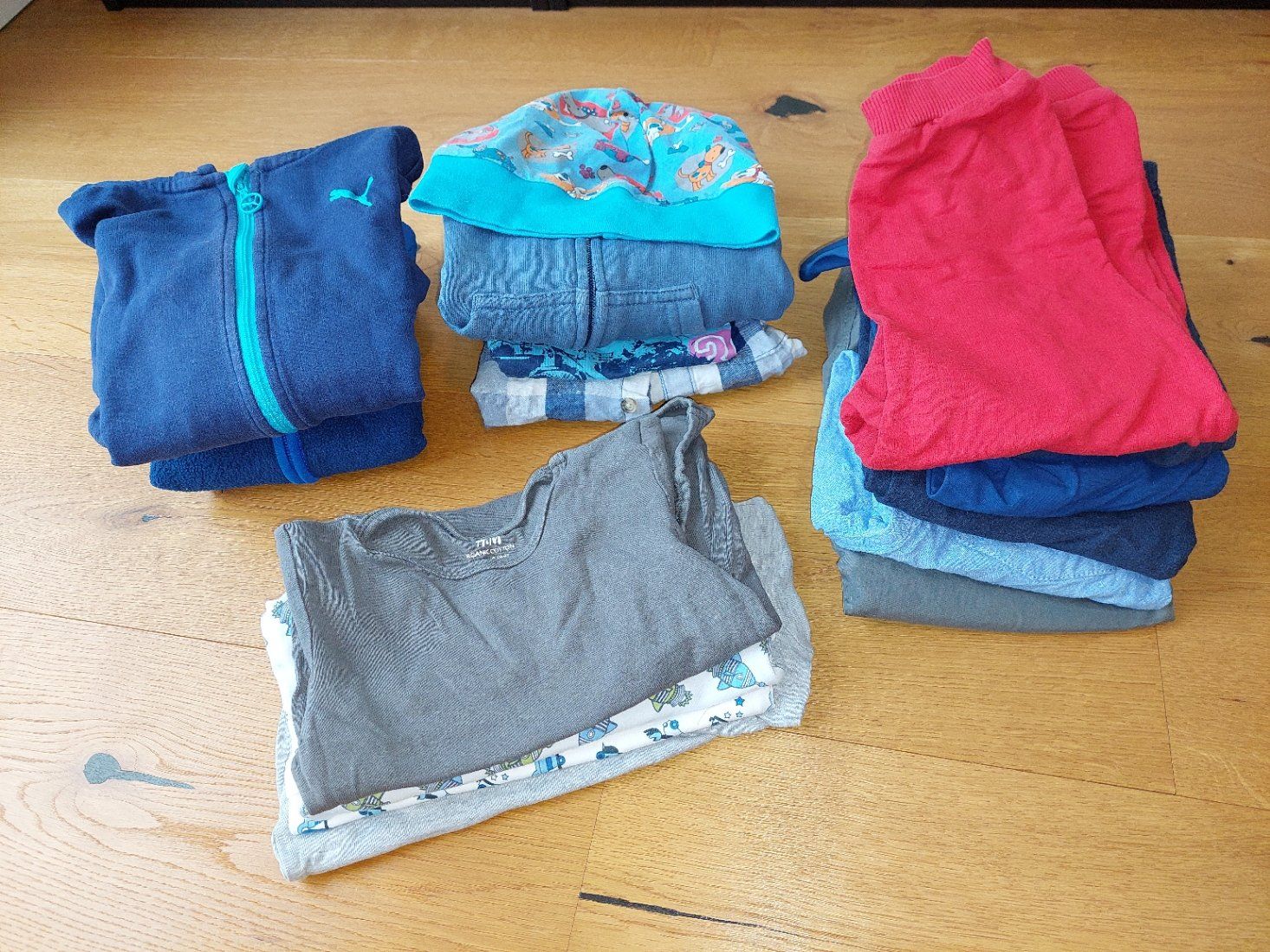 Lotti & Set di vestiti: Kleiderpaket Junge Gr. 92 – Usato da Bözberg venduto da Zimt104