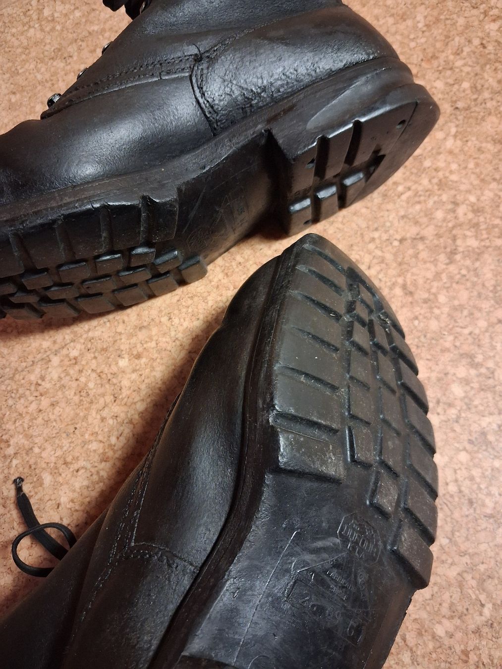 Schweizer Armee Scarpe da uomo: Militärschuhe Strub – Usato da Stein AR venduto da Spitzhaubenhuhn44 4