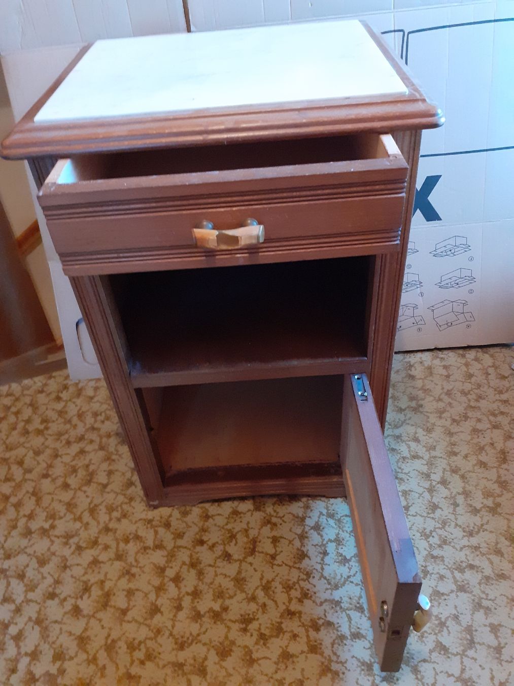 Comodini: Table de nuit vintage. – Usato da Spiegel b. Bern venduto da Zazie55 1