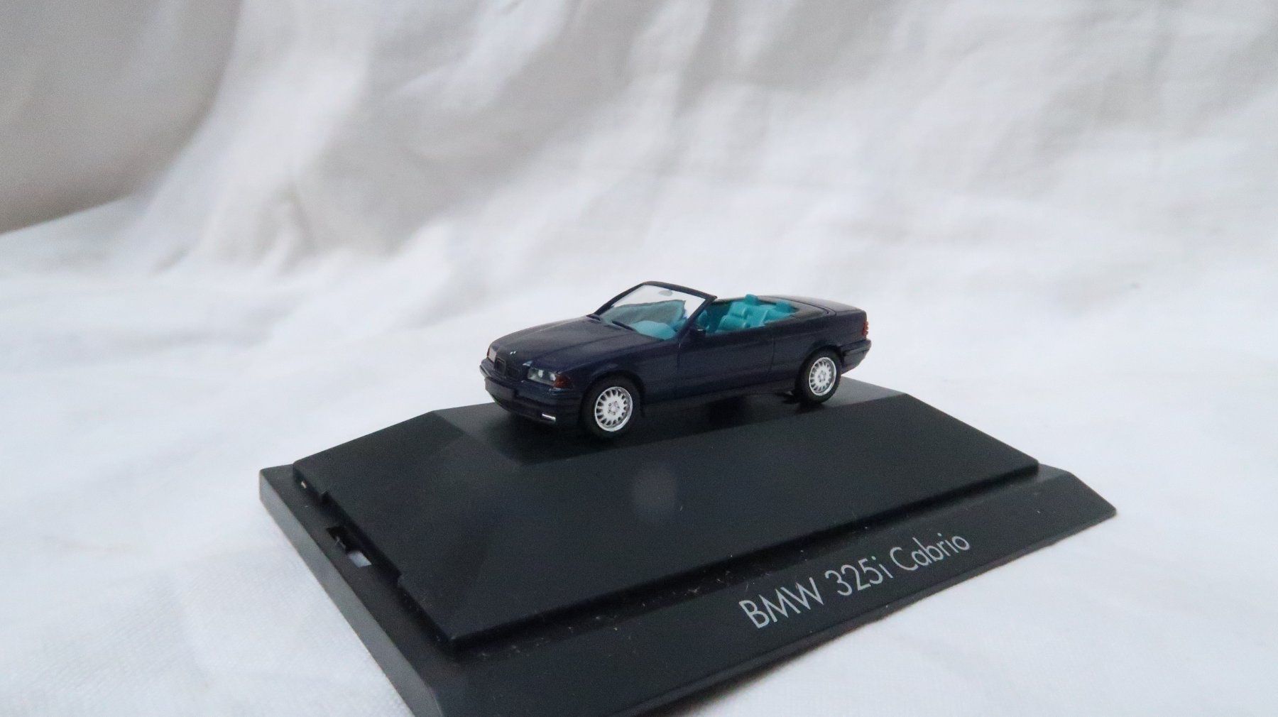 Herpa Modellautos: Herpa BMW 325i Cabrio – Neu (gemäss Beschreibung) aus Muttenz von Laeckerlihamschter 3