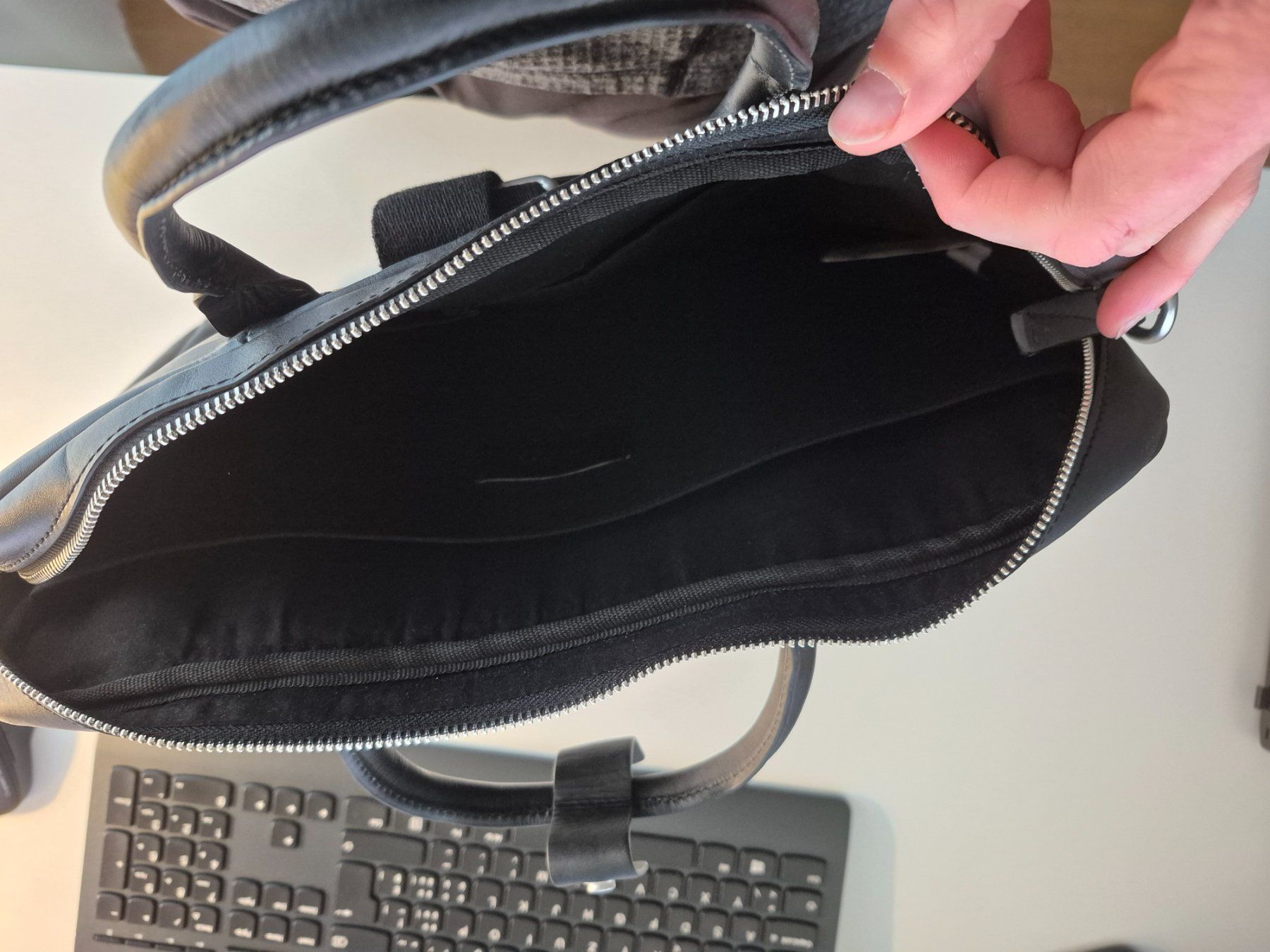 Borse: Laptoptasche zu verkaufen – Usato da Goldach venduto da Robin210896 1