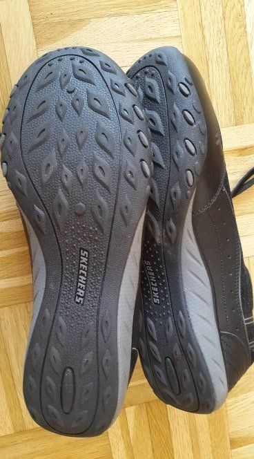 Skechers Scarpe da donna: baskets femme p.41 – Usato da Renens VD venduto da cla_7zv5 1
