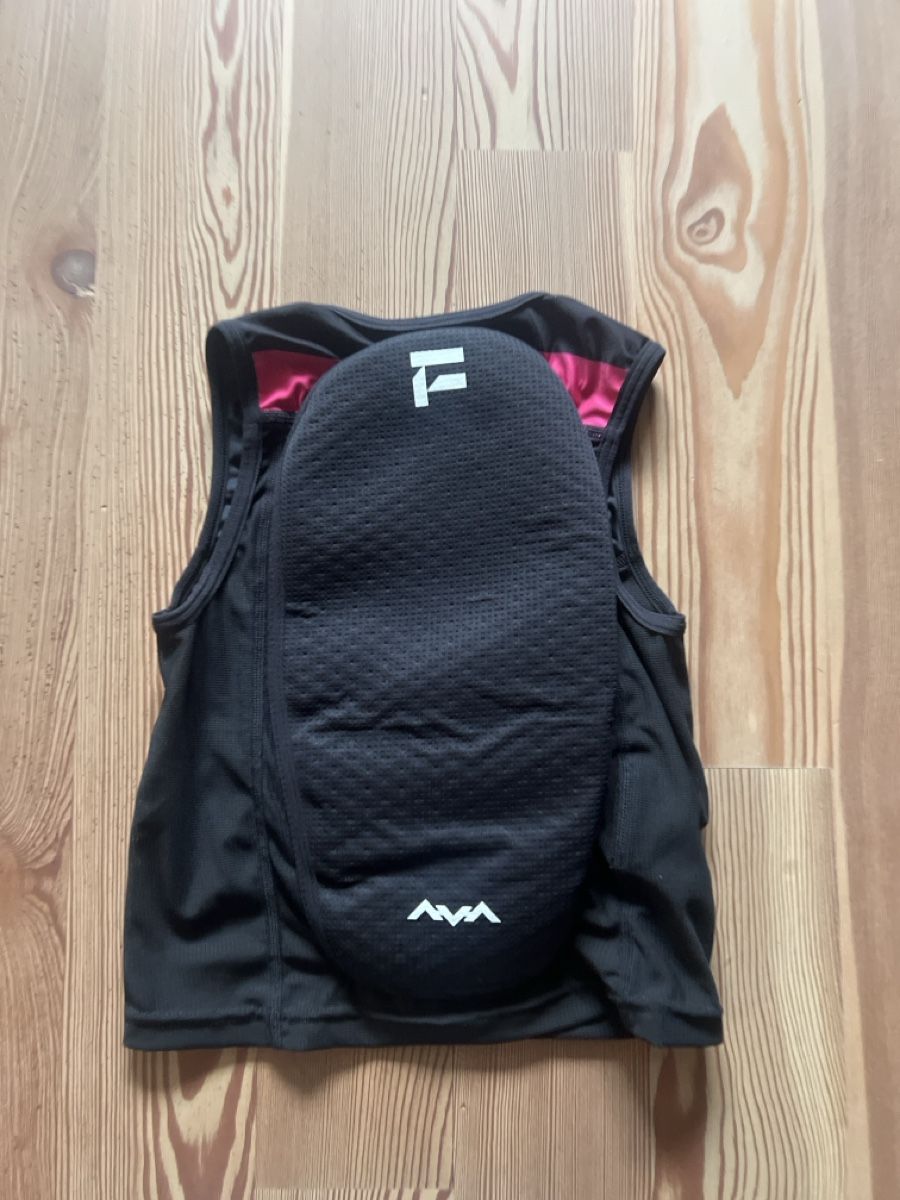 Protections: Flaxta Behold Junior Protection Vest Medium – D'occasion à Zürich par tsw_f52q 6