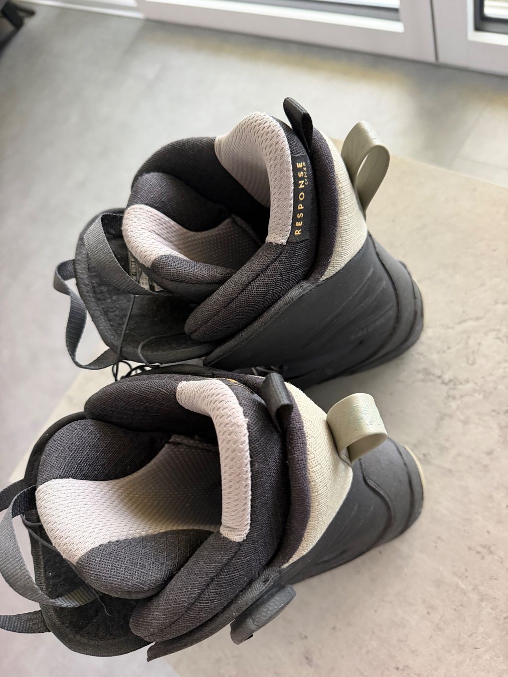 Salomon Scarpe da uomo: Snowboard Soft Boots Salomon Dual Boa – Usato da Zürich venduto da aay_9j8r 6