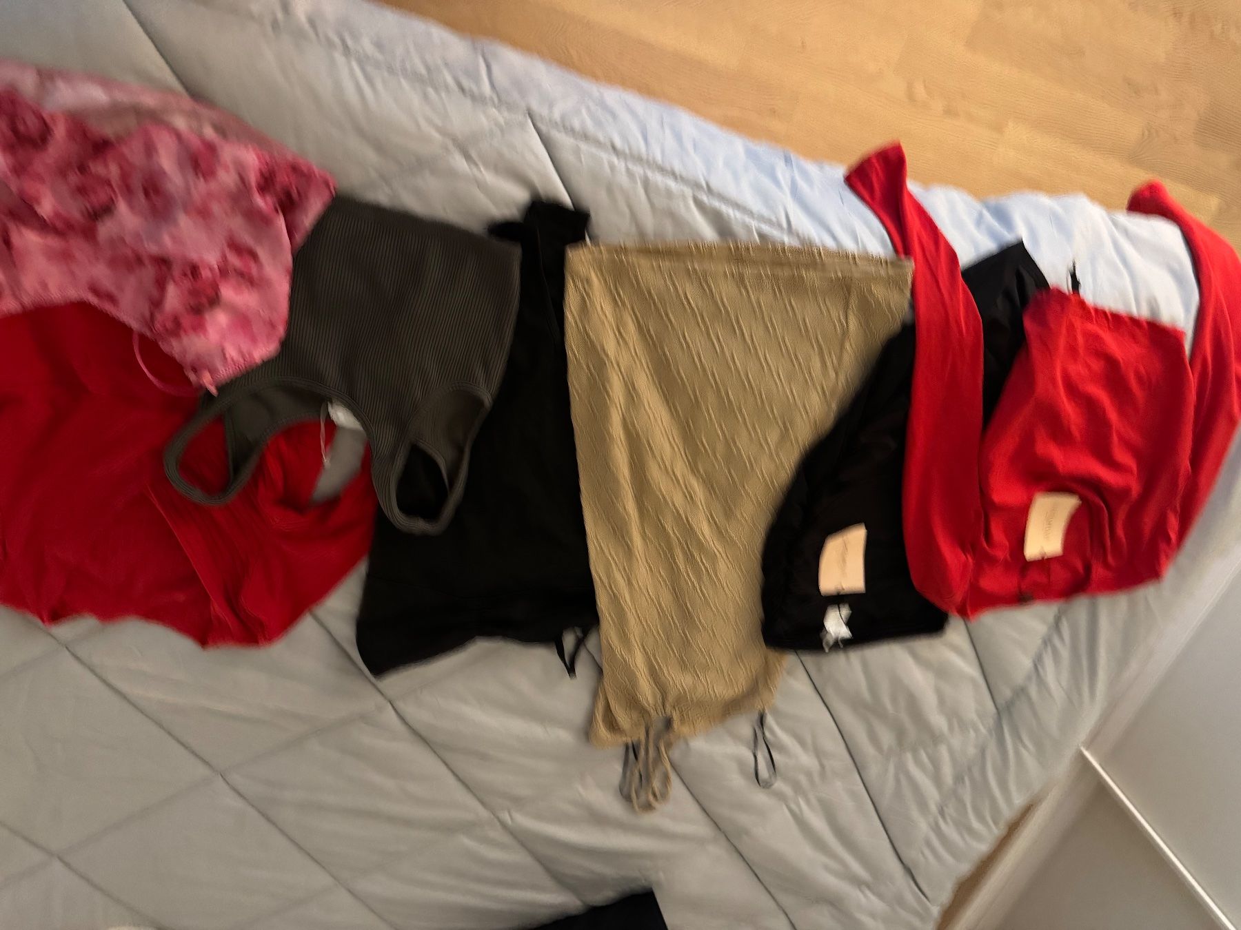 Lotti di vestiti: Kleiderpaket Grösse XS/S – Usato da Binningen venduto da Nfizzi 3