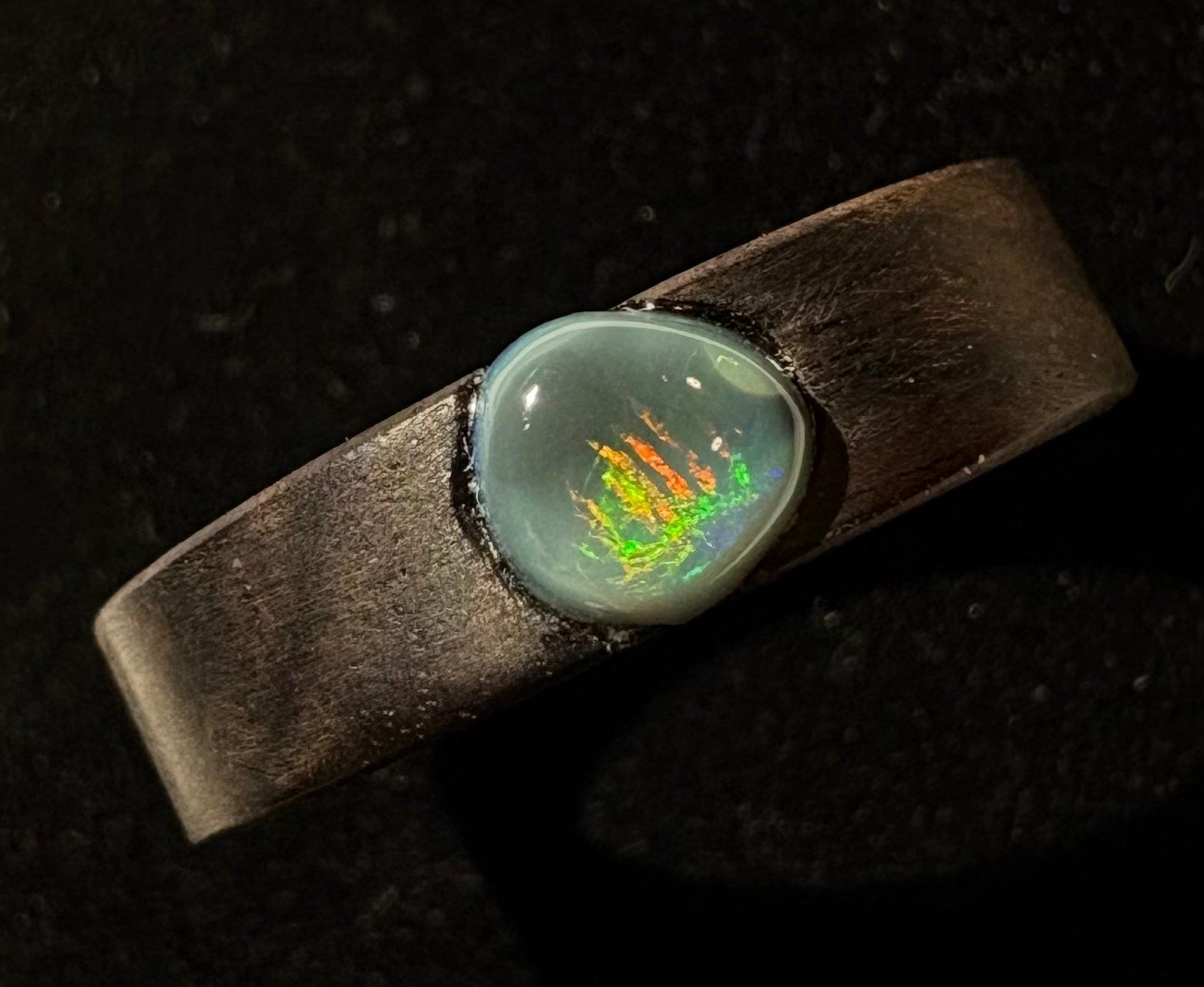 Anelli: Ring Australischer Crystal-Opal+Mooreiche, Grösse 54 – Nuovo (secondo la descrizione) da Wilen b. Wil venduto da Tschirio