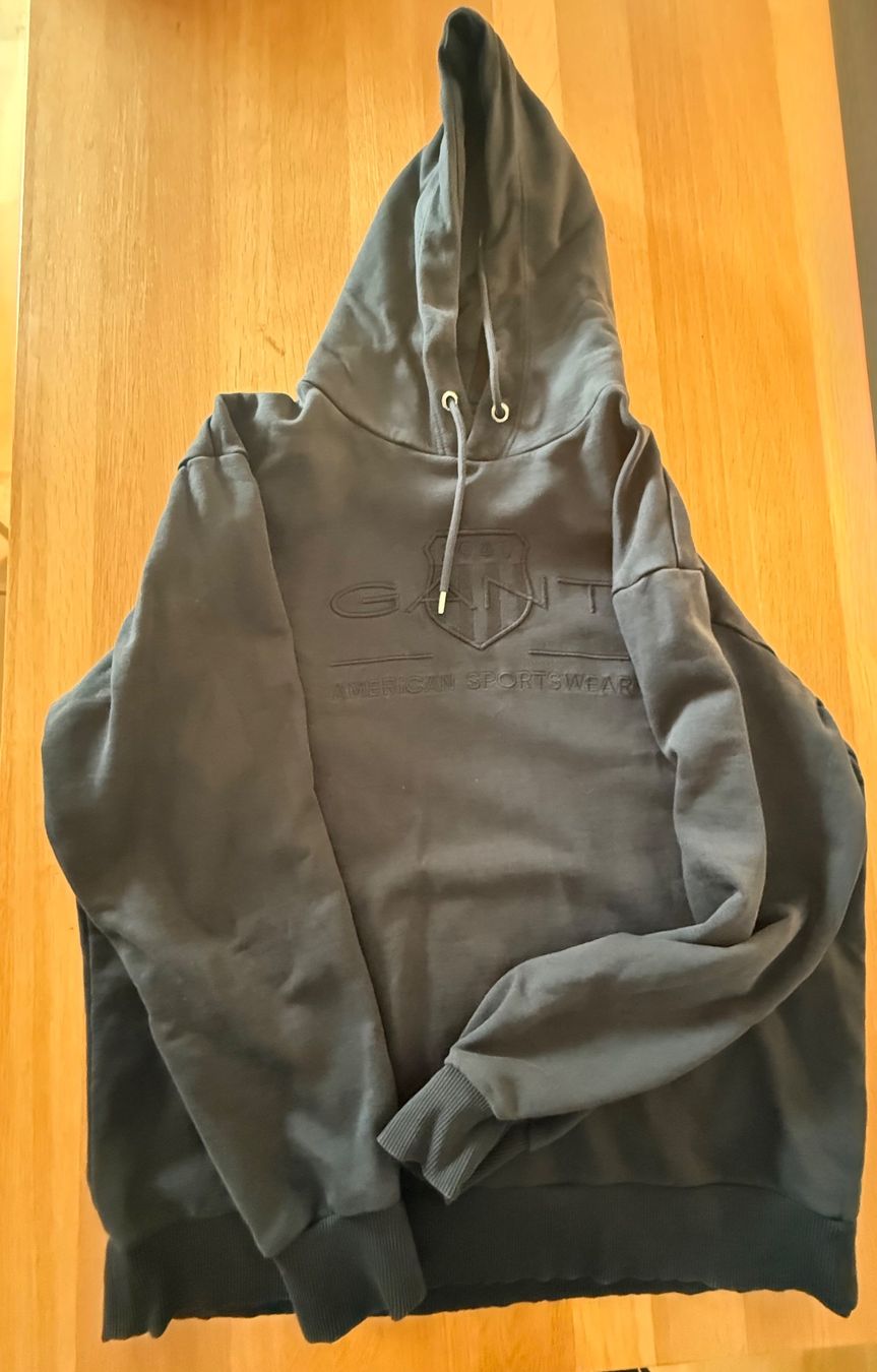 Gant Maglioni & Felpe: GANT Hoodie Bundle 3x Schwarz Gr. 2XL – Usato da Basel venduto da Rouge. 3