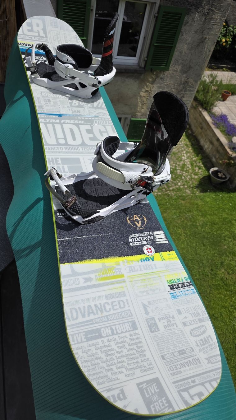 Board: Ab grossem Service!!! Nidecker Snowboard + Bindung & Bag. – Usato da Nunningen venduto da Deathstars 1