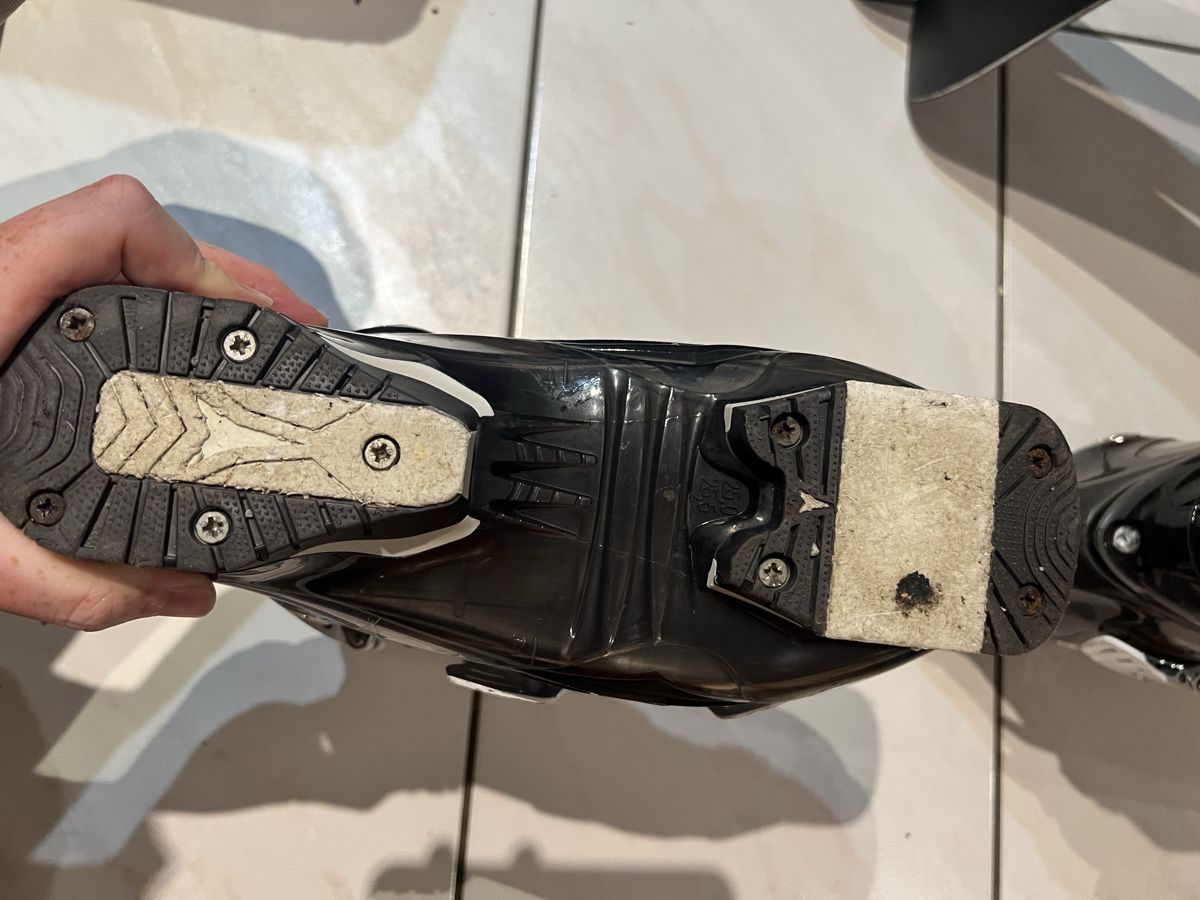 Skis: Salomon Ski + Skischuhe – Gebraucht aus Rothenthurm von Seppentoni1 9