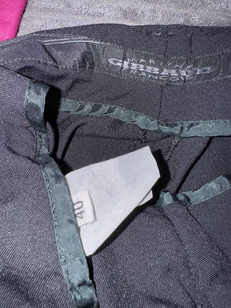 Girbaud Lotti di vestiti: Kleiderpaket – Usato da Bottighofen venduto da Swisssu11 5