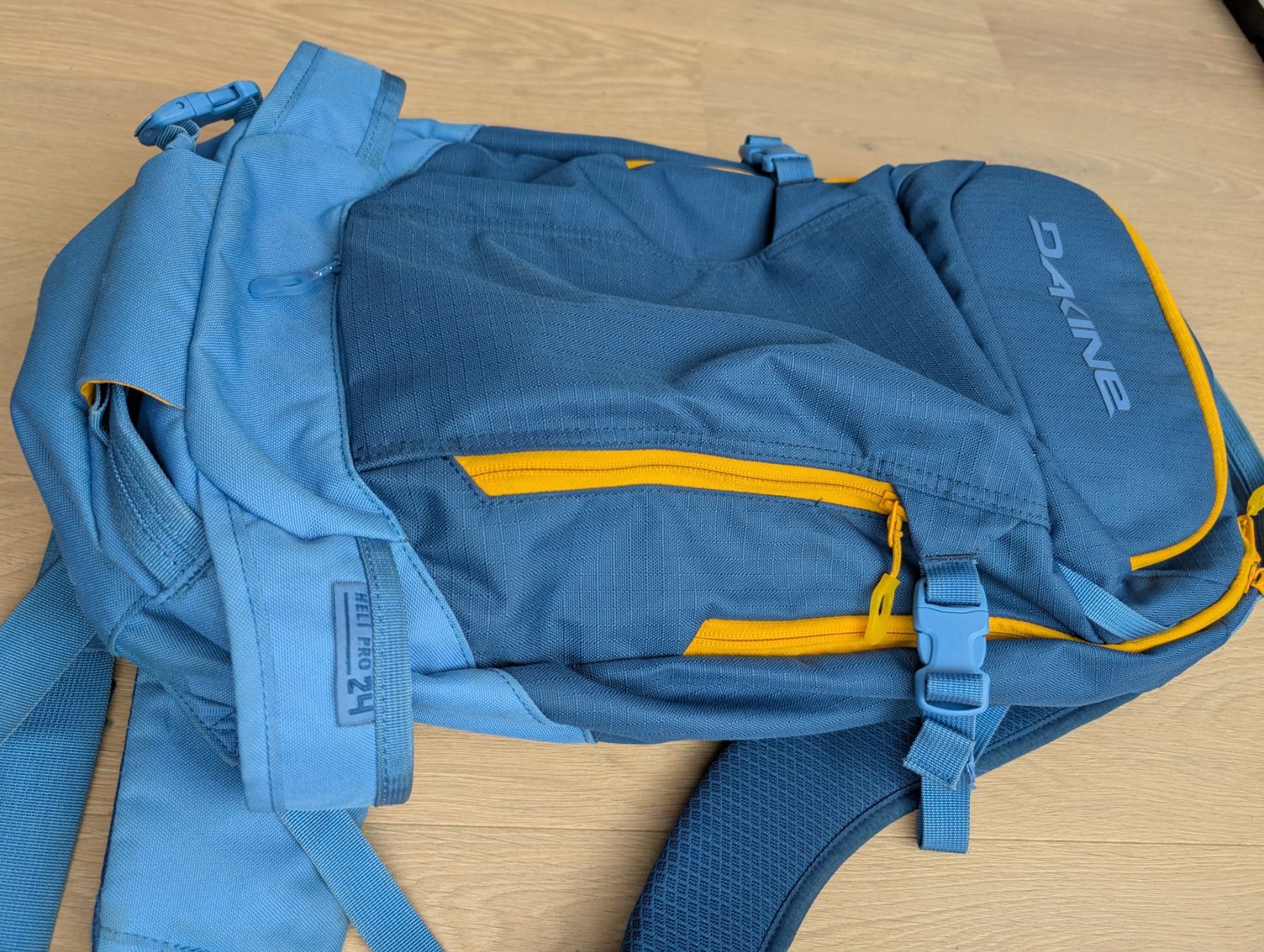 Dakine Zaini: Dakine Heli Pro 24L Rucksack – Usato da Münsingen venduto da Phibe59 2