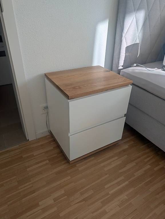 Comodini: Table de nuit en bois – Usato da Fribourg venduto da smike2809 4