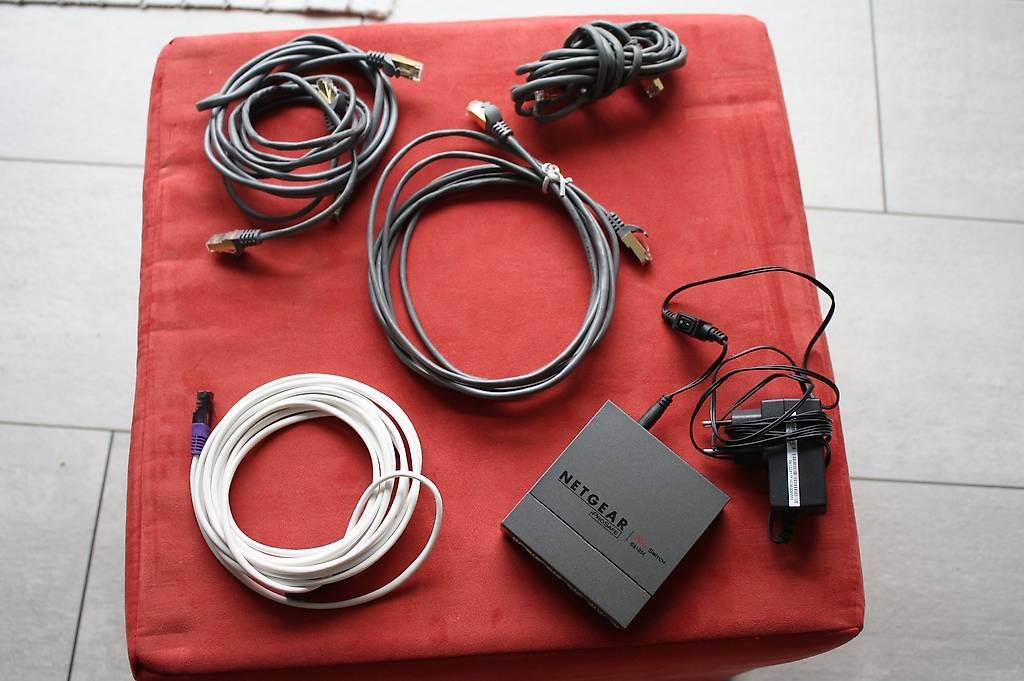 Modems & Router: Netgear Plus Switch GS105E – Gebraucht aus Buchrain von Donatello4 1