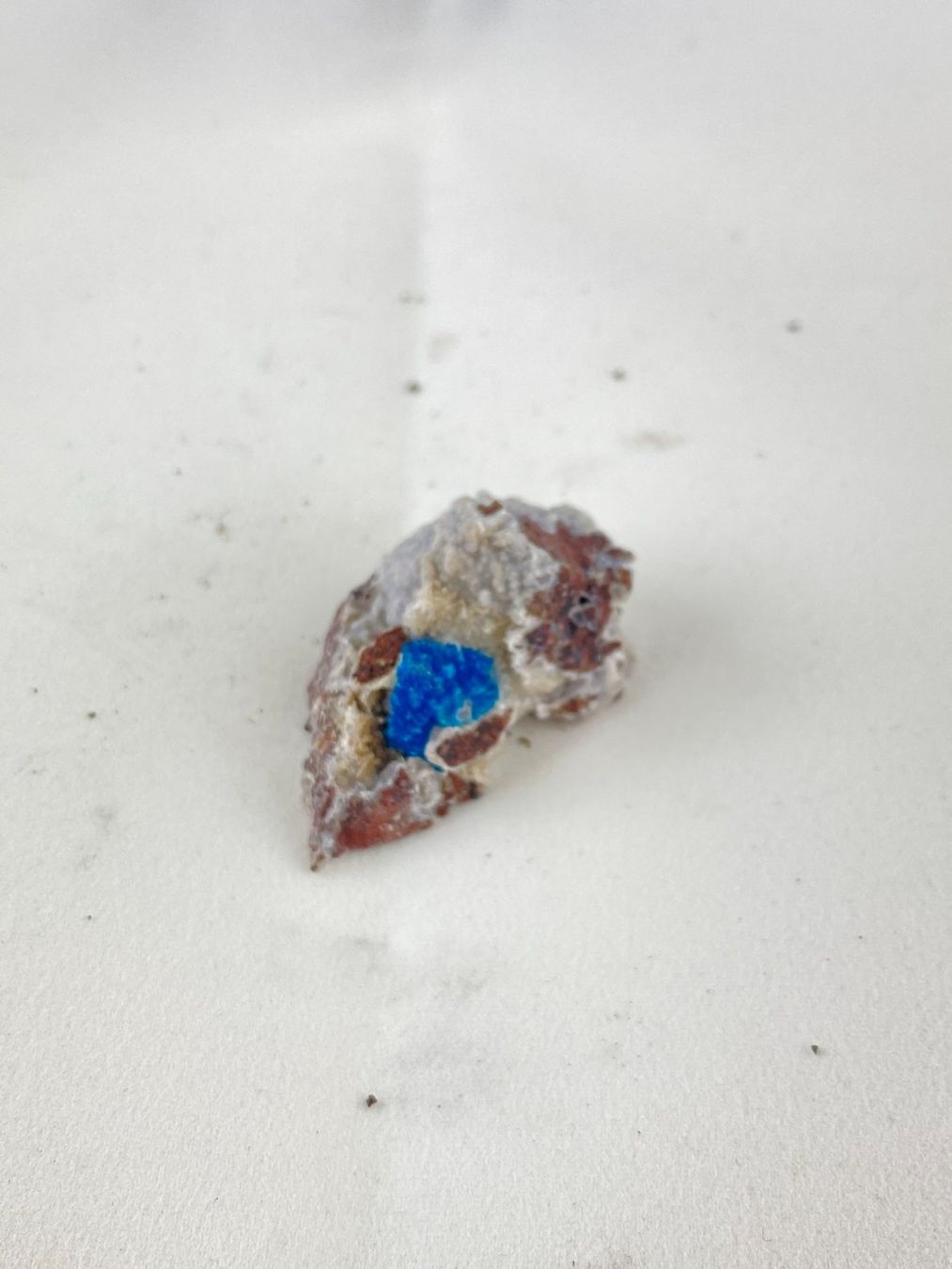 Minerali & Pietre curative: Cavansit 3.7cm 2.4cm 2.1cm 17g – Usato da Schinznach Bad venduto da Prosperos