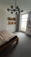 Design-Hängeleuchte mit Rauchglaskugeln