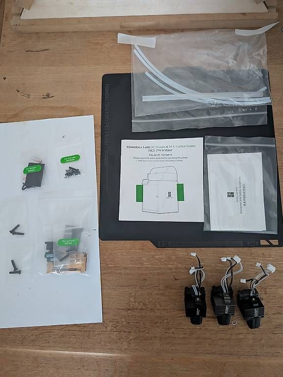 Stampanti 3D: Imprimante 3D : Bambu Lab X1C Combo + AMS avec accessoires – Usato da Fleurier venduto da ric_tdb5 3