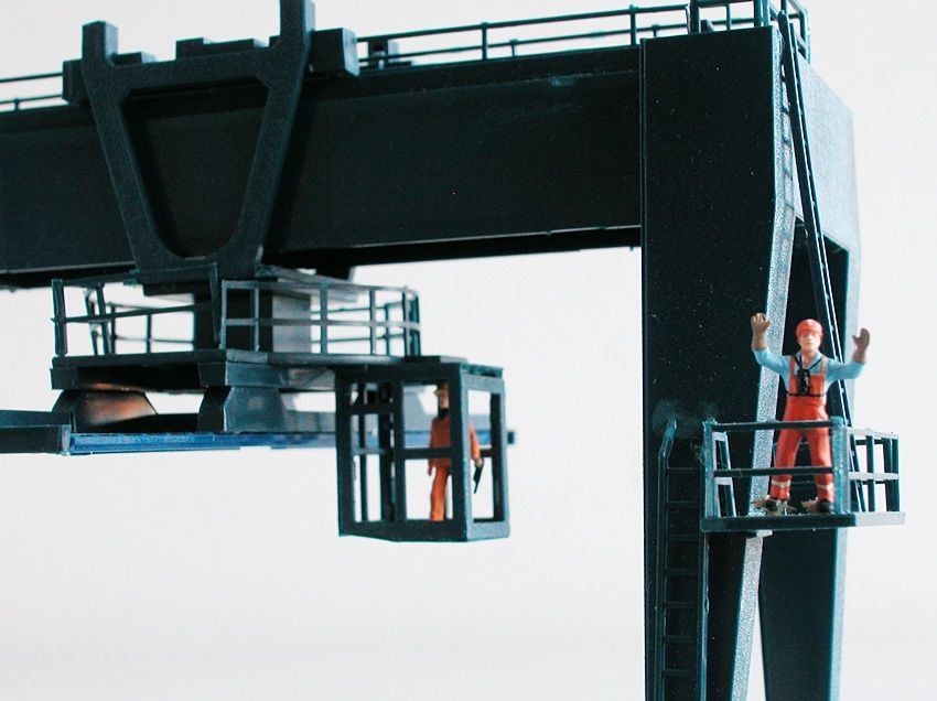 Modelleisenbahnen: Container-Kran zu Spur H0 – Gebraucht aus Oberwil BL von Klang 3