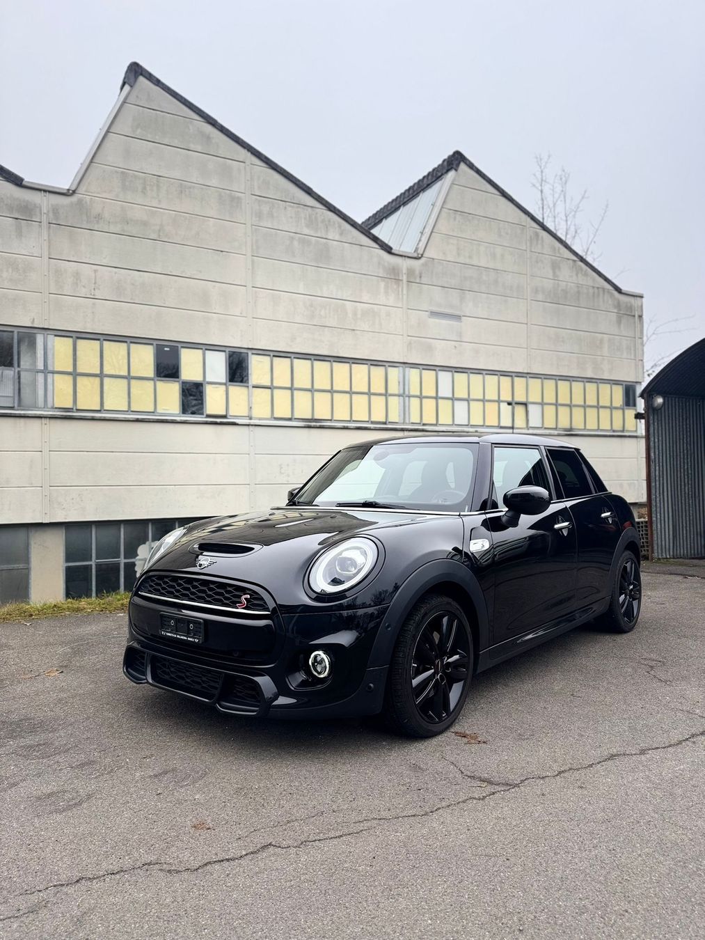 Mini Automobili: MINI Cooper S Steptronic DKG 5-Türer – Usato da Würenlos venduto da EryFehr