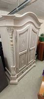 Antikschrank