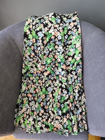 H&M Blumenrock Sommerrock Rock Gr. 36, lenge 75 cm Neuwertig