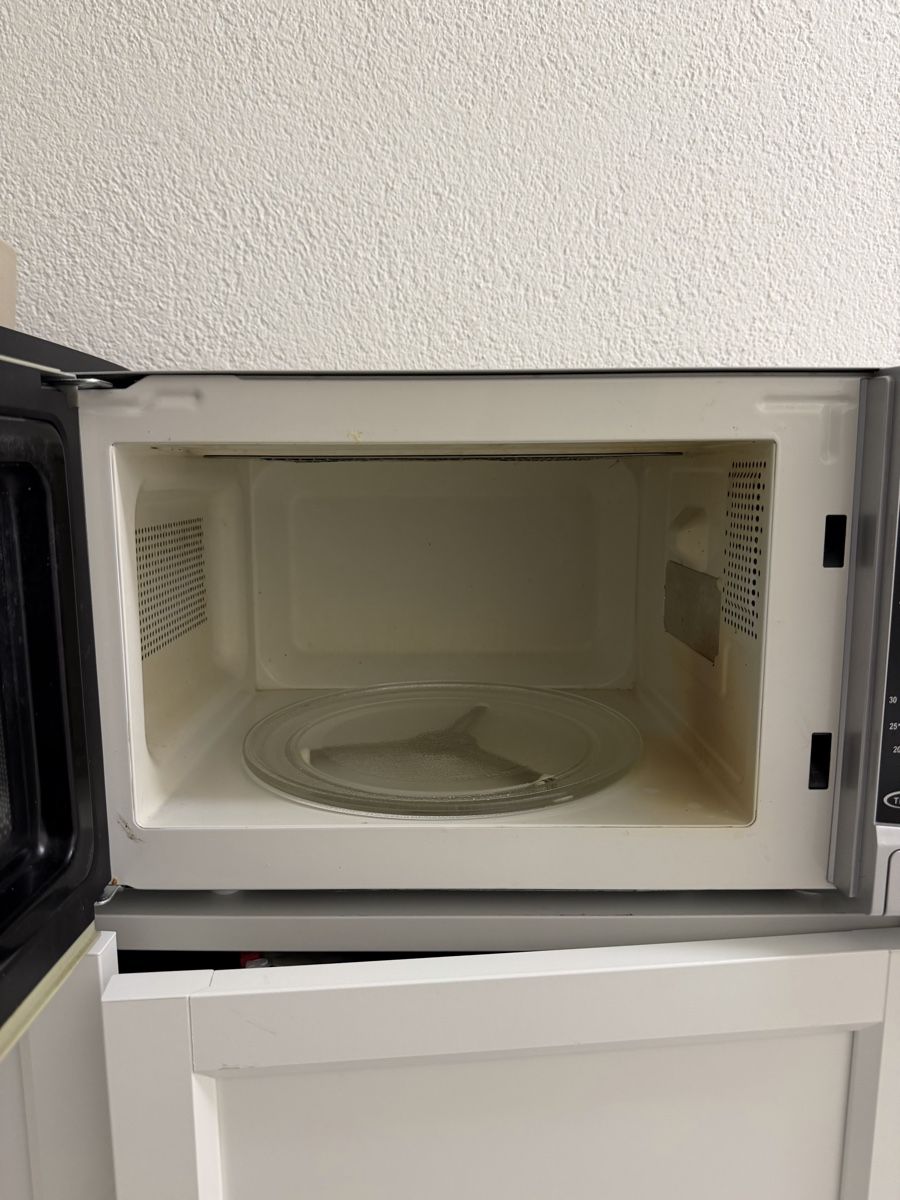 Trisa Elettrodomestici da cucina: Trisa Mikrowelle – Usato da Niederhasli venduto da secondhand10 3