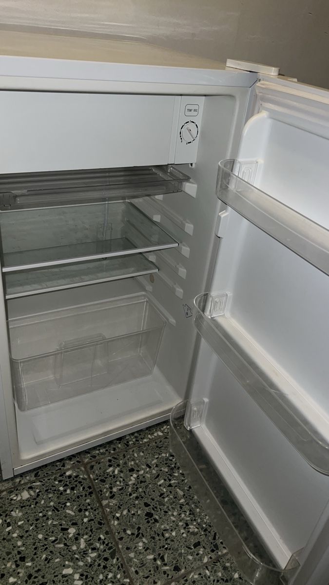 Frigoriferi: KÜHLSCHRANK AB FR. 1.- – Difettoso da Zürich venduto da sepp69 1
