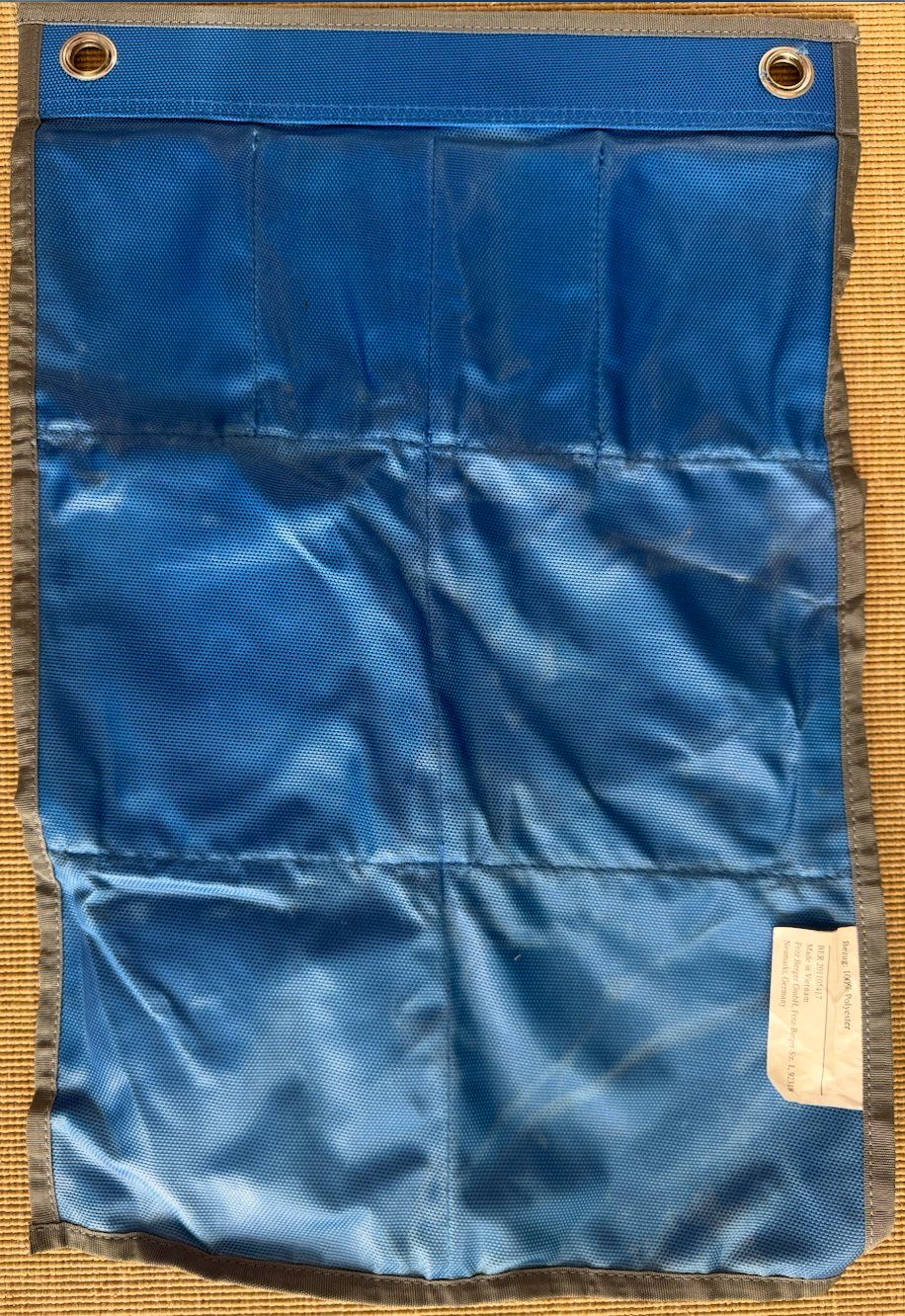 Taschen: WERKZEUGHALTER (CAMPING-GARAGE) aus POLYESTER – Gebraucht aus Wisen von Tukta08 1