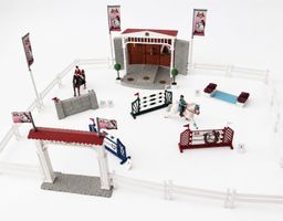 Reitsport Arena Spielzeug Set mit Zubehör guter Zustand