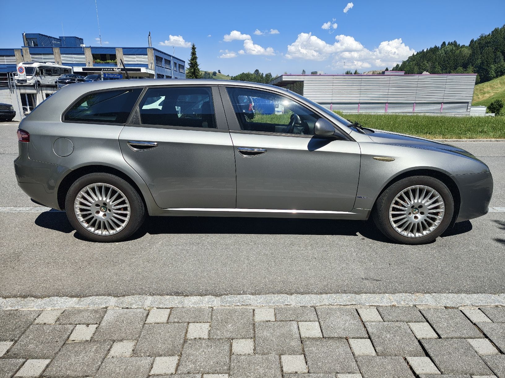 Alfa Romeo Automobili: sehr schöner Alfa 159 – Usato da Hirzel venduto da Garagegold01 4