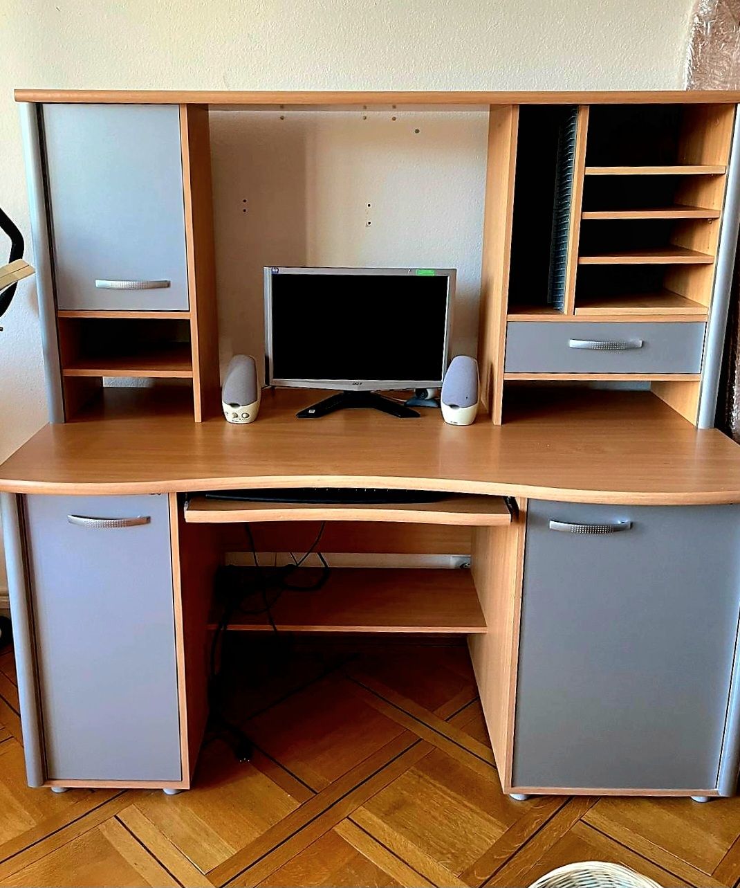 Bureaux: Bureau – D'occasion à Villars-Bozon par MrsLulu