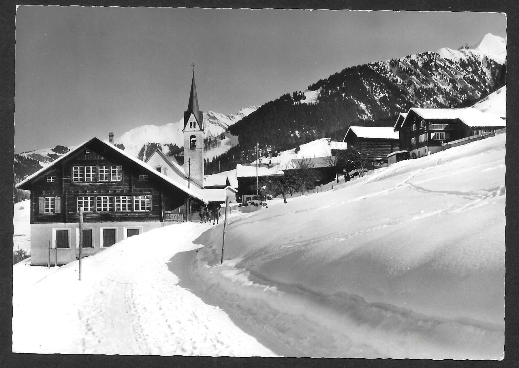 Cartoline postali: Camuns (Lugnez) Teilansicht – Usato da Olten venduto da clotaldi