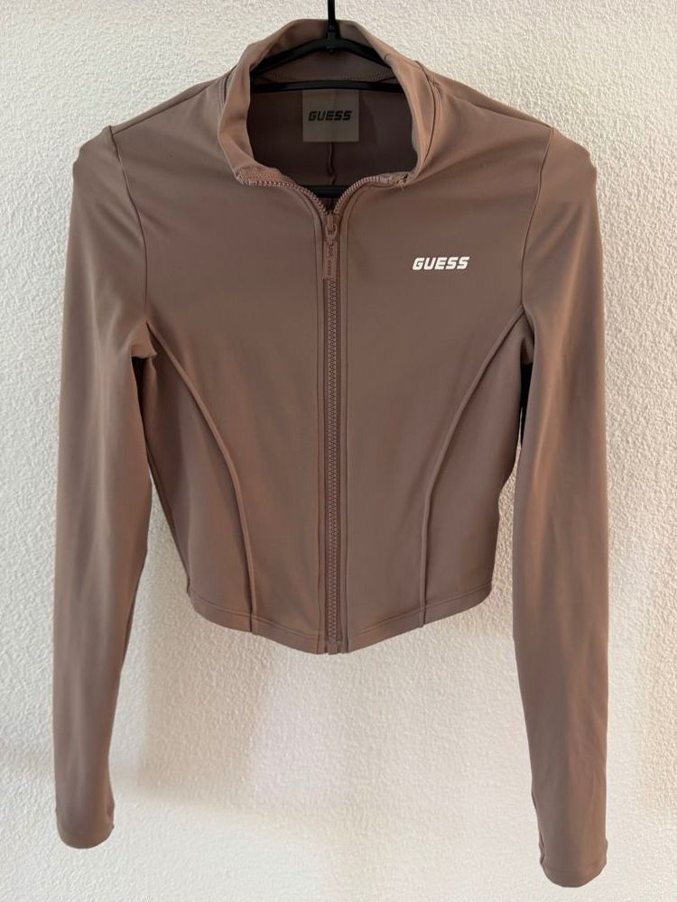 Guess Jacken: Guess Jacket Brown Size XS – Gebraucht aus Gränichen von Domsiiiii