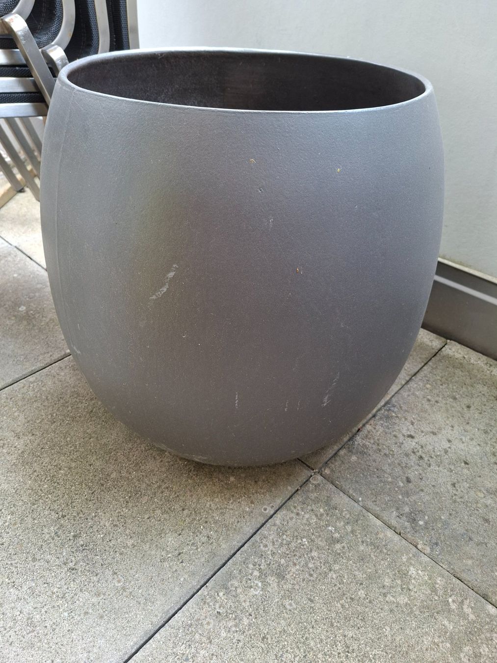 Eternit Vasi per fiori: Pot de fleur en Eternit lot de 2 – Usato da Biel/Bienne venduto da Pipsi79 1