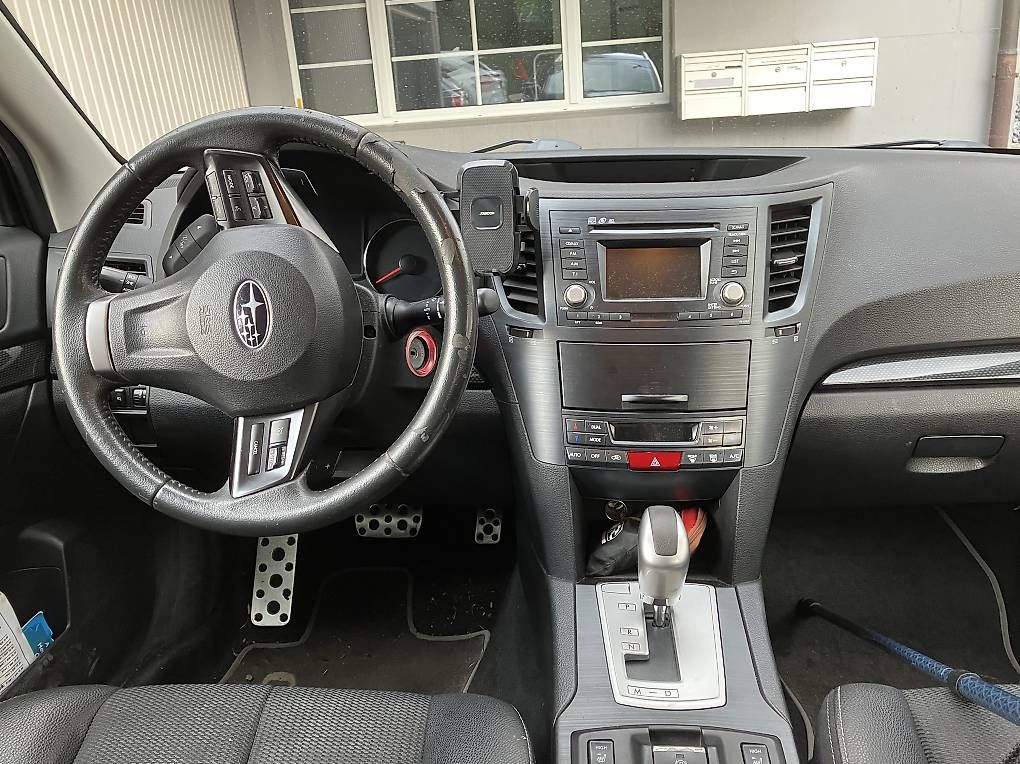Automobili: Subaru Outback 2.5i 4WD – Usato da Schinznach Bad venduto da yomann 4
