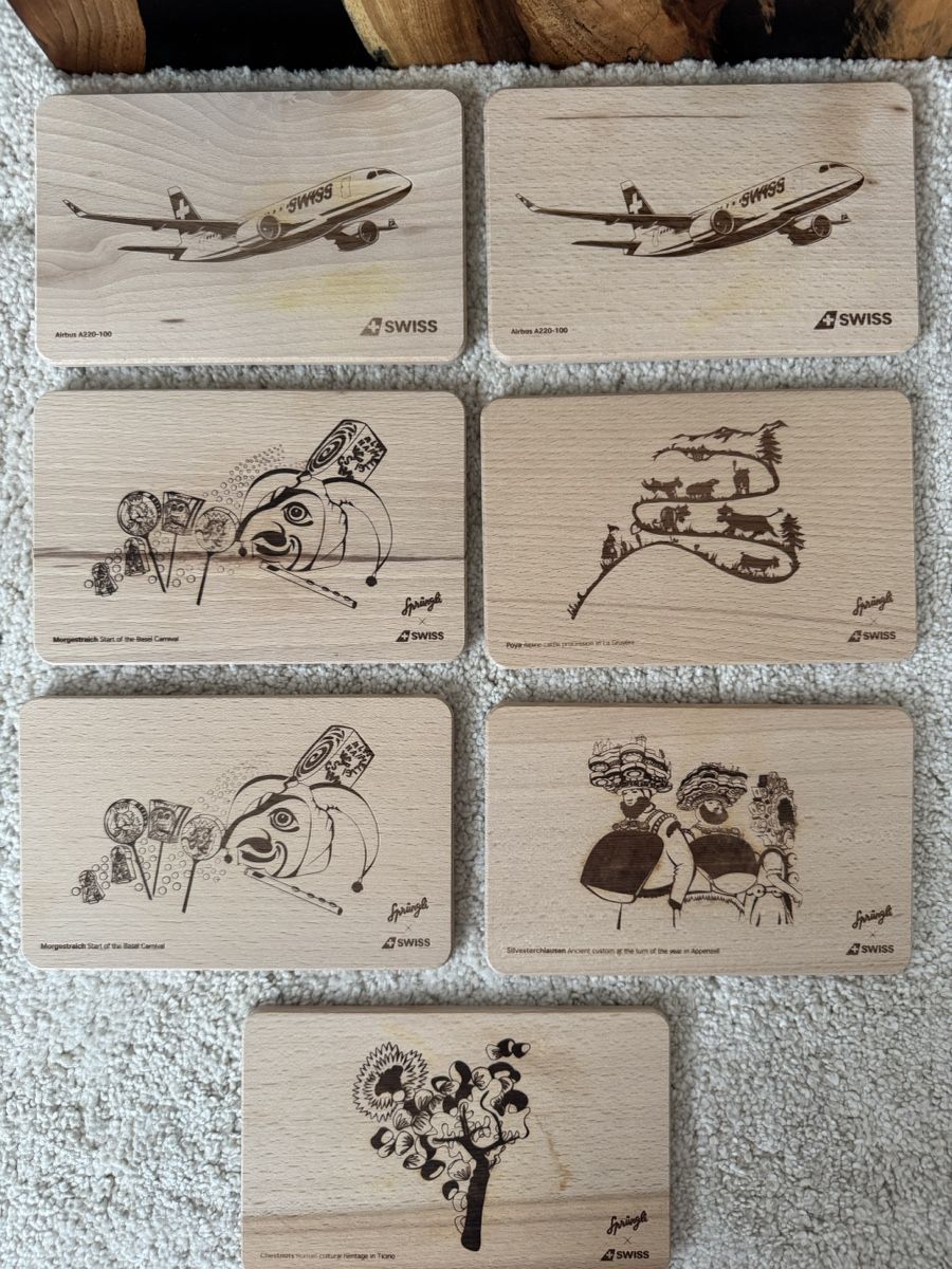 Sottobicchieri: SWISS Holzuntersetzer Set  – Usato da Elgg venduto da fra_9p7j