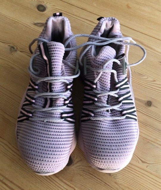 Scarpe da uomo: Baskets roses et noires, pointure 39 - comme neuf! – Usato da Aigle venduto da Tchamille