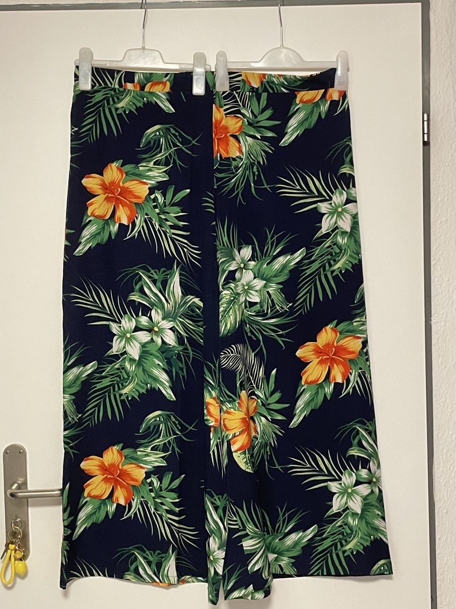 Hosen: Hose – Neu (gemäss Beschreibung) aus Gossau ZH von Lavinia07