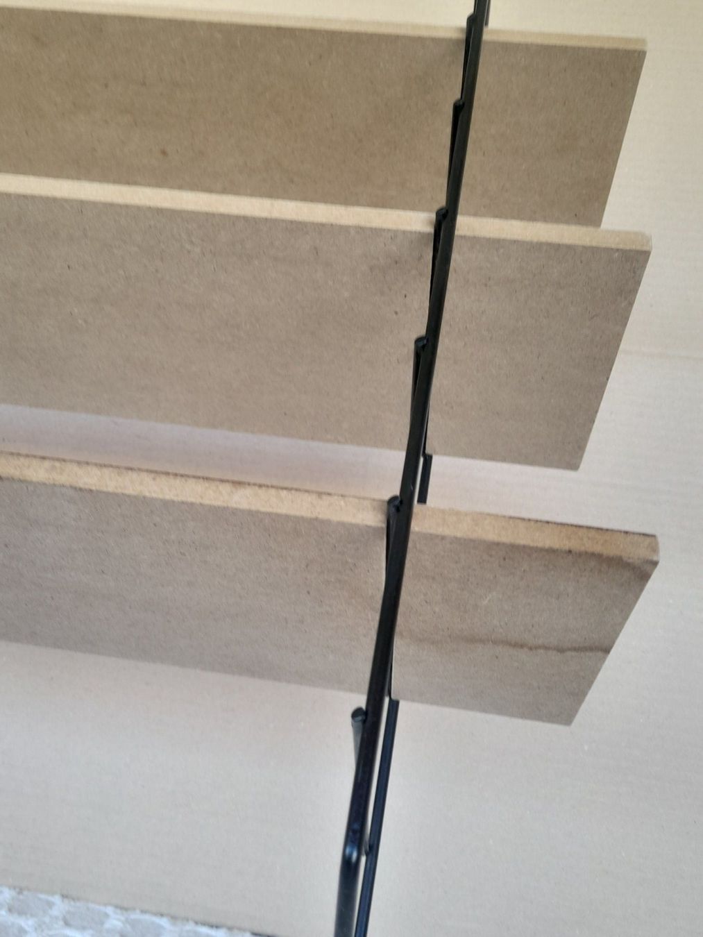 String Scaffali: Vintage String Regal/Metall Holz 3 Ablagen – Usato da Thun venduto da Treff.....e 4